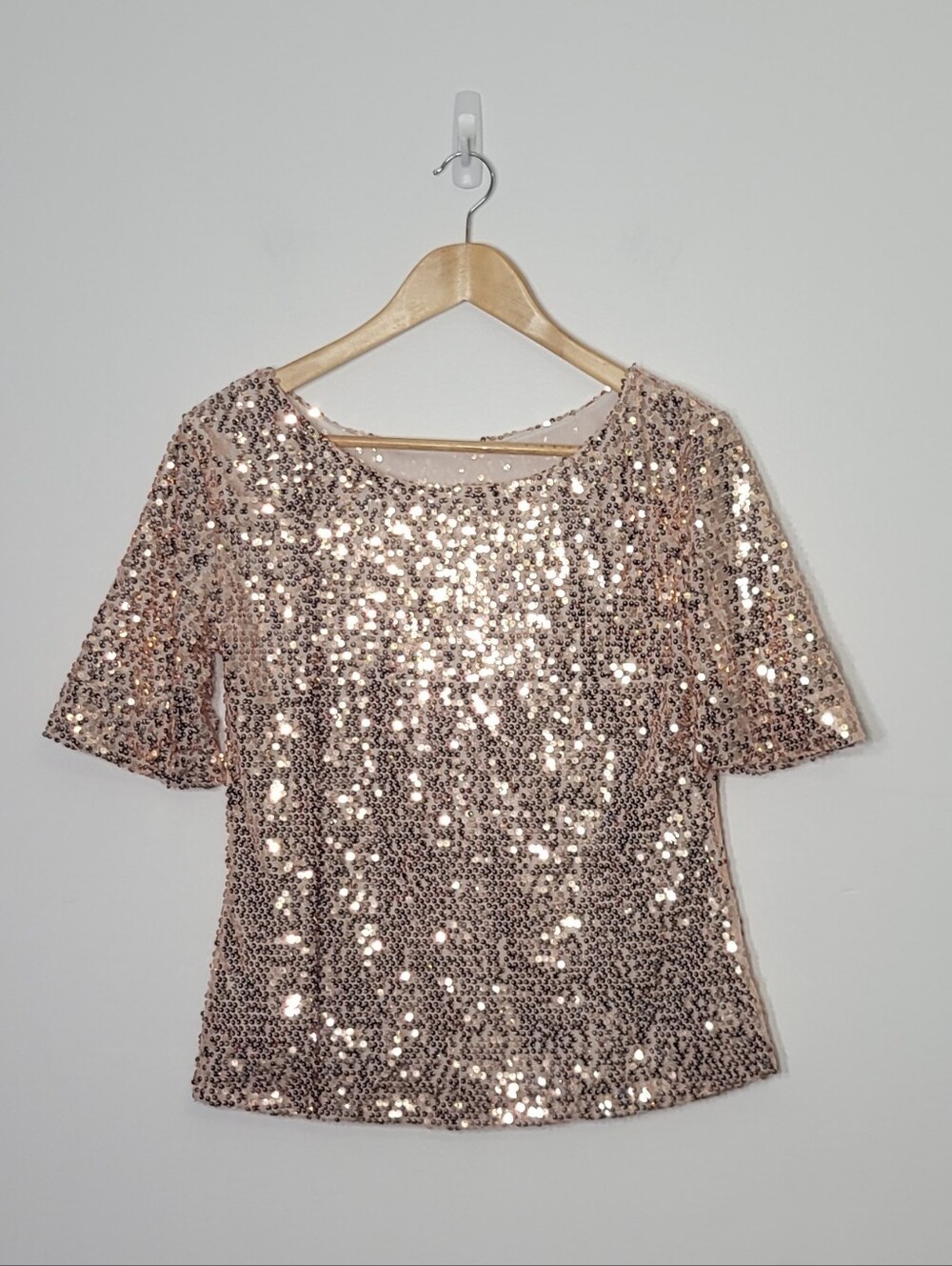 Dusty Old Rose Sequins Ivory Lightweight Holiday Party Cruise Top